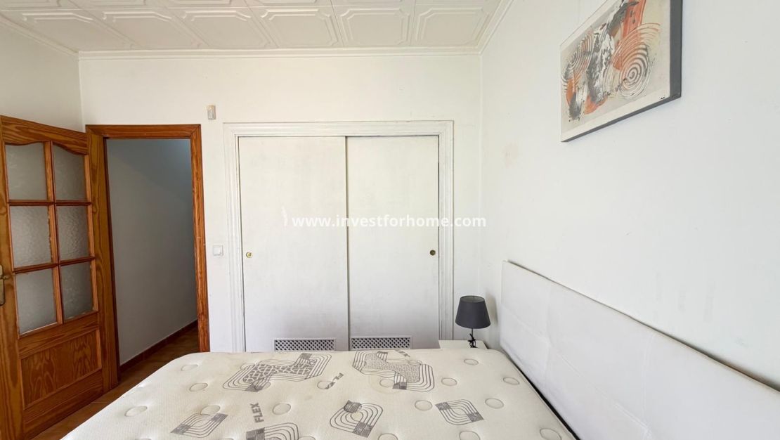 Sale - House - Torrevieja - Nueva Torrevieja - Aguas Nuevas