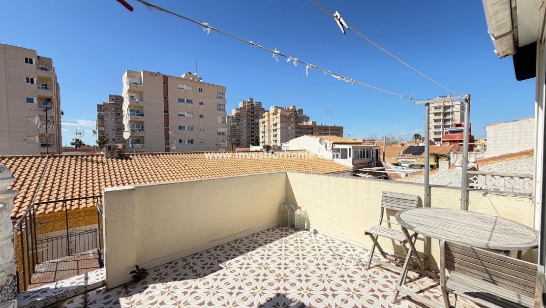 Sale - House - Torrevieja - Nueva Torrevieja - Aguas Nuevas