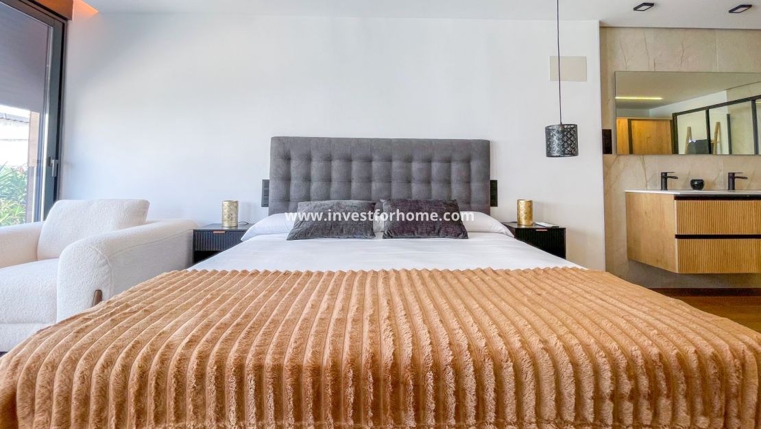 Sale - House - Torrevieja - Nueva Torrevieja - Aguas Nuevas