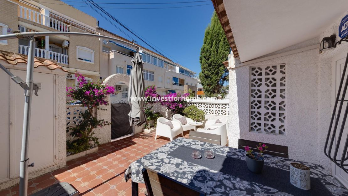 Sale - House - Torrevieja - Playa de los Locos