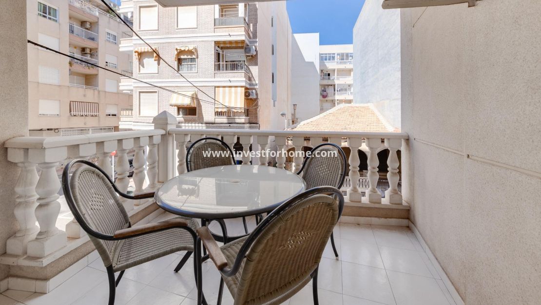 Sale - House - Torrevieja - Playa de los Locos