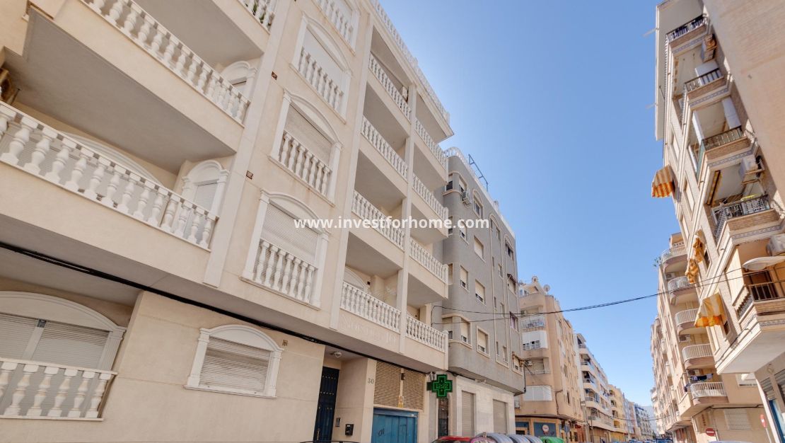 Sale - House - Torrevieja - Playa de los Locos