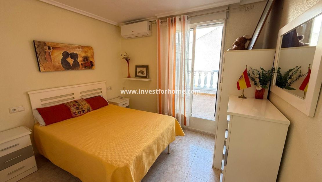 Sale - House - Torrevieja - Playa de los Locos