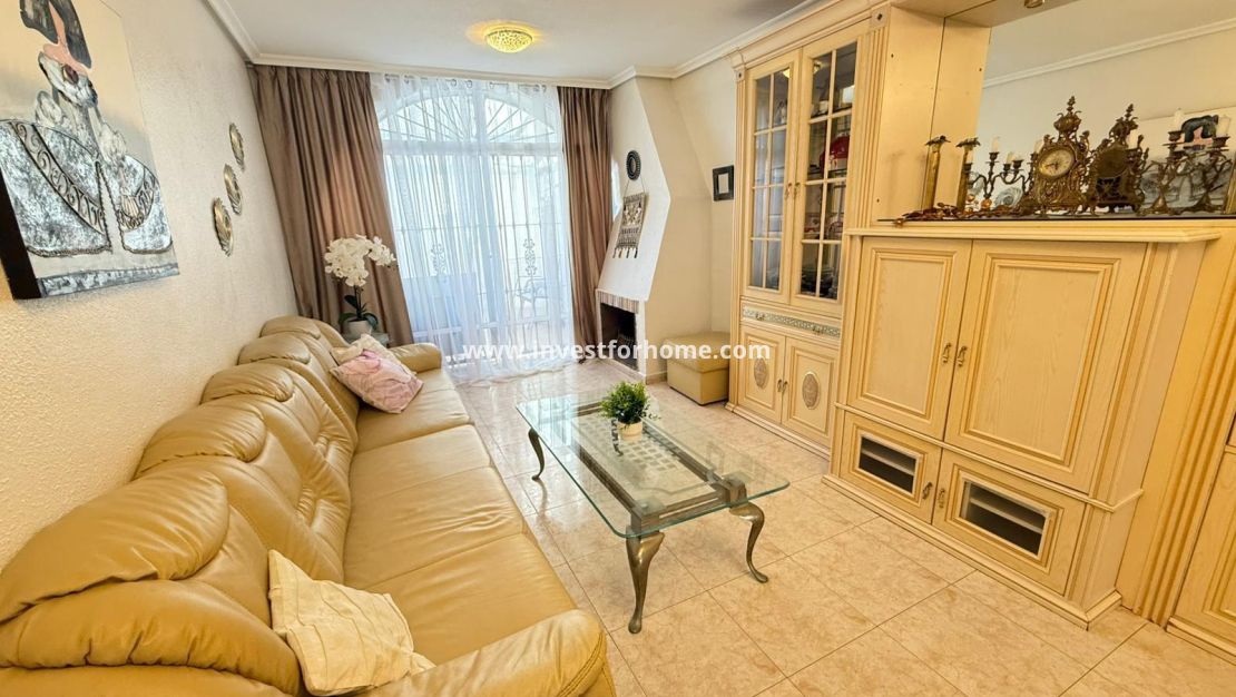 Sale - House - Torrevieja - Playa de los Locos