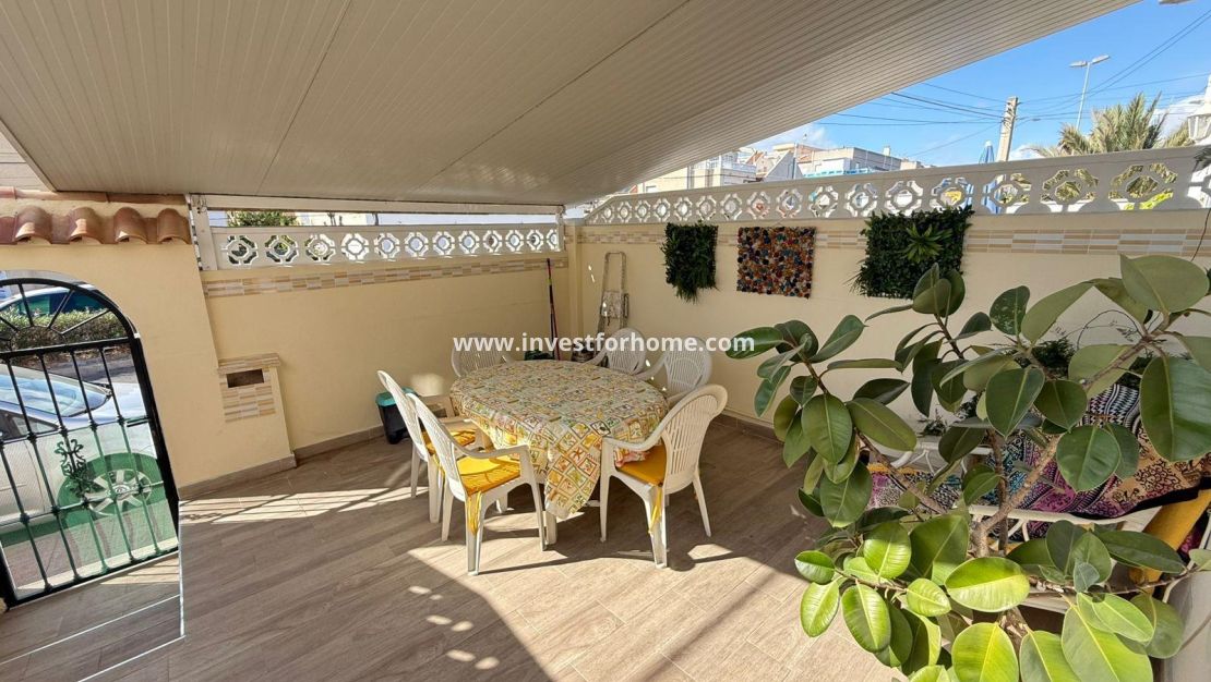 Sale - House - Torrevieja - Playa de los Locos
