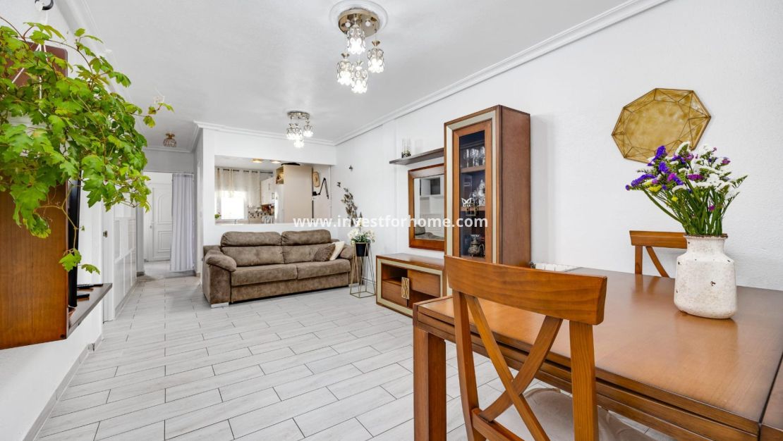 Sale - House - Torrevieja - Playa de los Locos