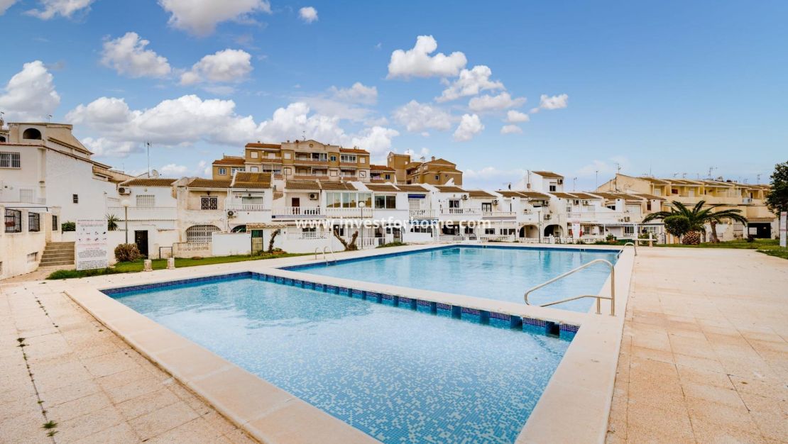 Sale - House - Torrevieja - Playa de los Locos