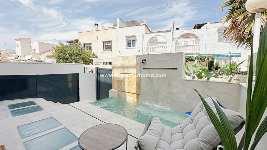 Sale - House - Torrevieja - Playa de los Locos