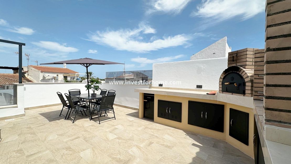 Sale - House - Torrevieja - Playa de los Locos
