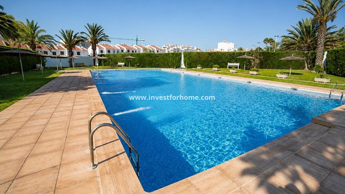 Sale - House - Torrevieja - Playa de los Locos