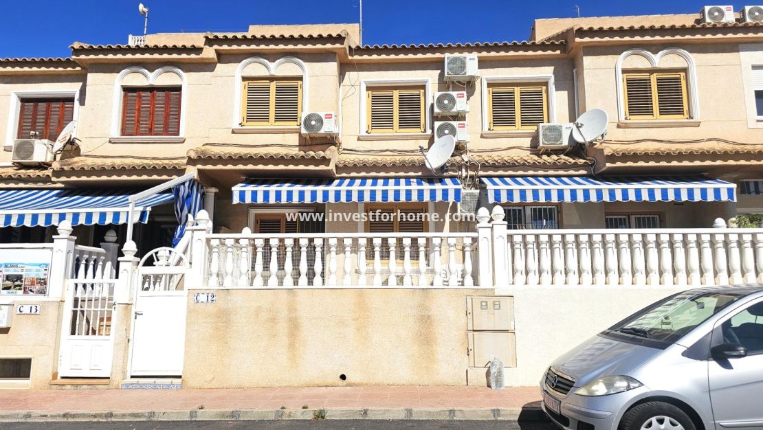 Sale - House - Torrevieja - Torrelamata - La Mata