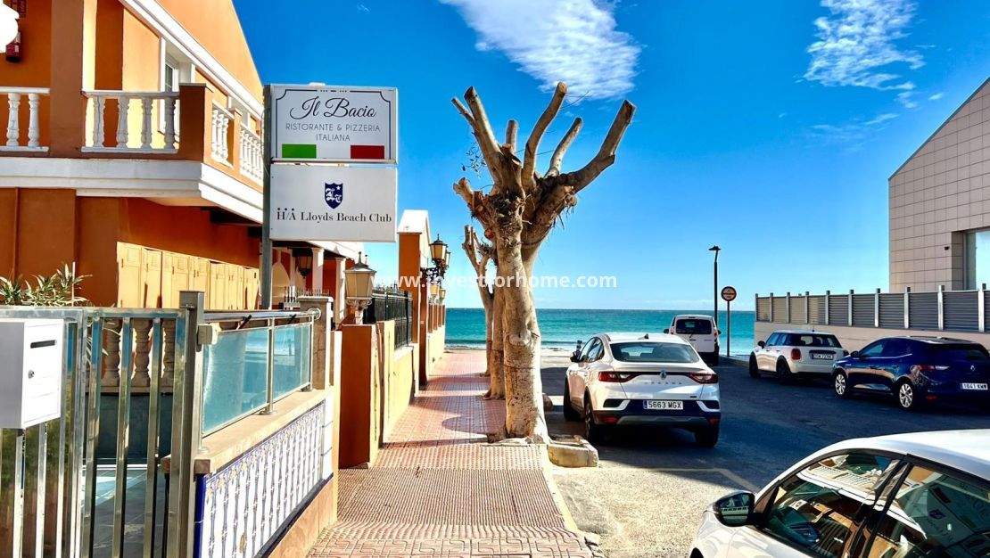 Sale - House - Torrevieja - Torrelamata - La Mata