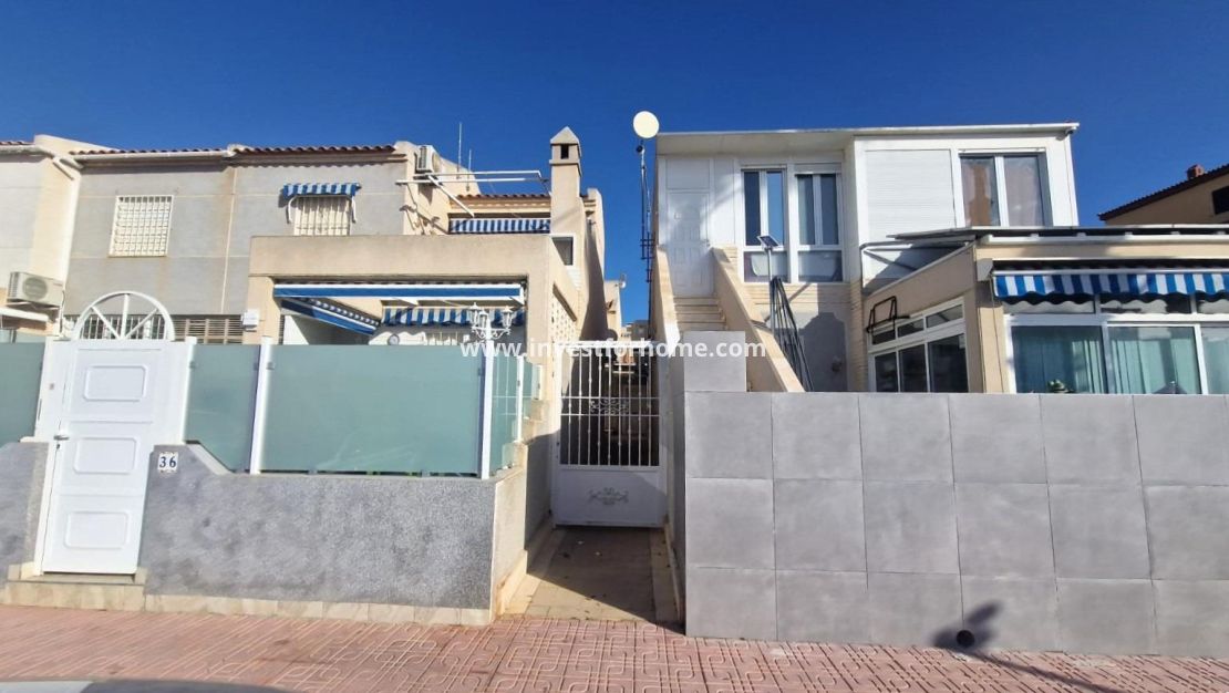 Sale - House - Torrevieja - Torrelamata - La Mata