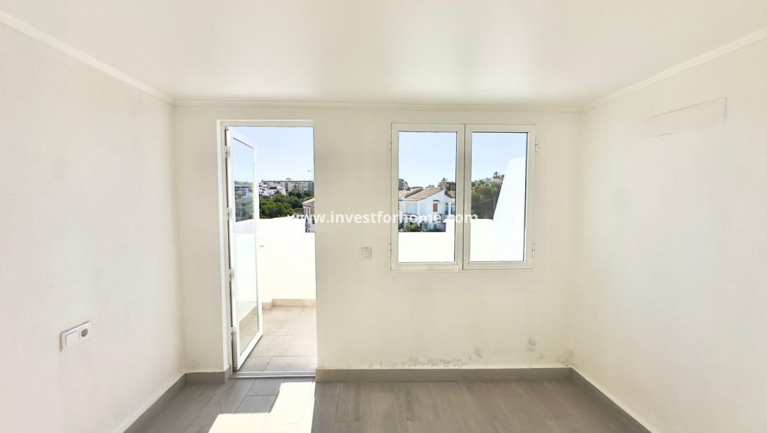 Sale - House - Torrevieja - Torrelamata - La Mata