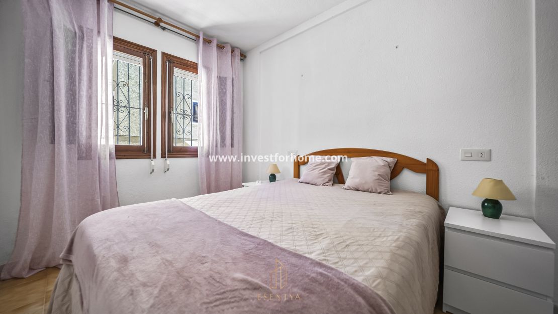 Sale - House - Torrevieja - Torrelamata - La Mata