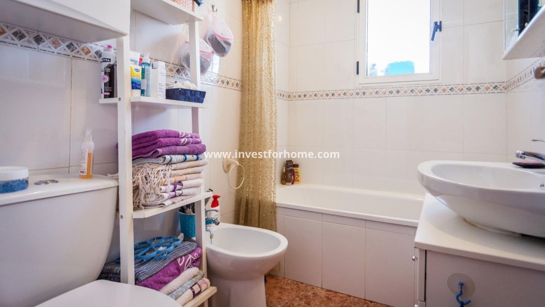 Sale - House - Torrevieja