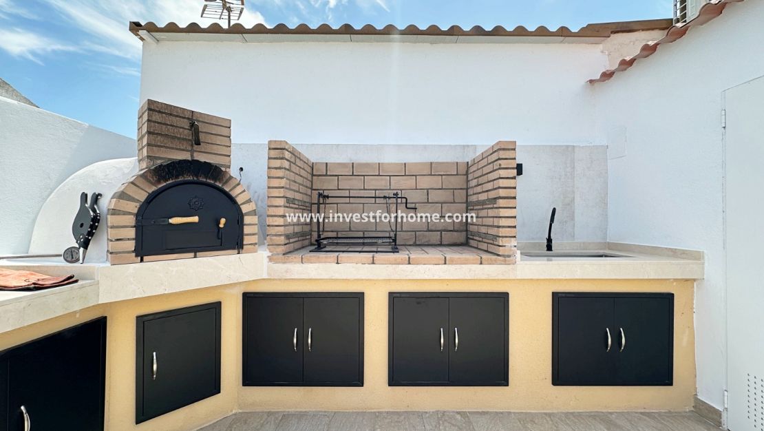 Sale - House - Torrevieja