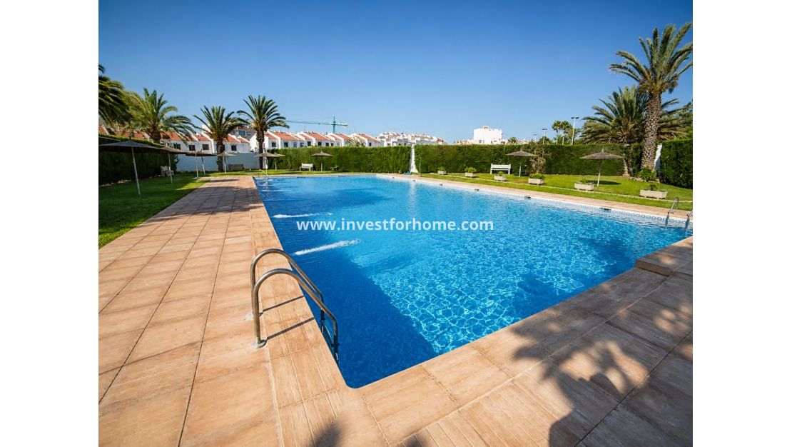 Sale - House - Torrevieja