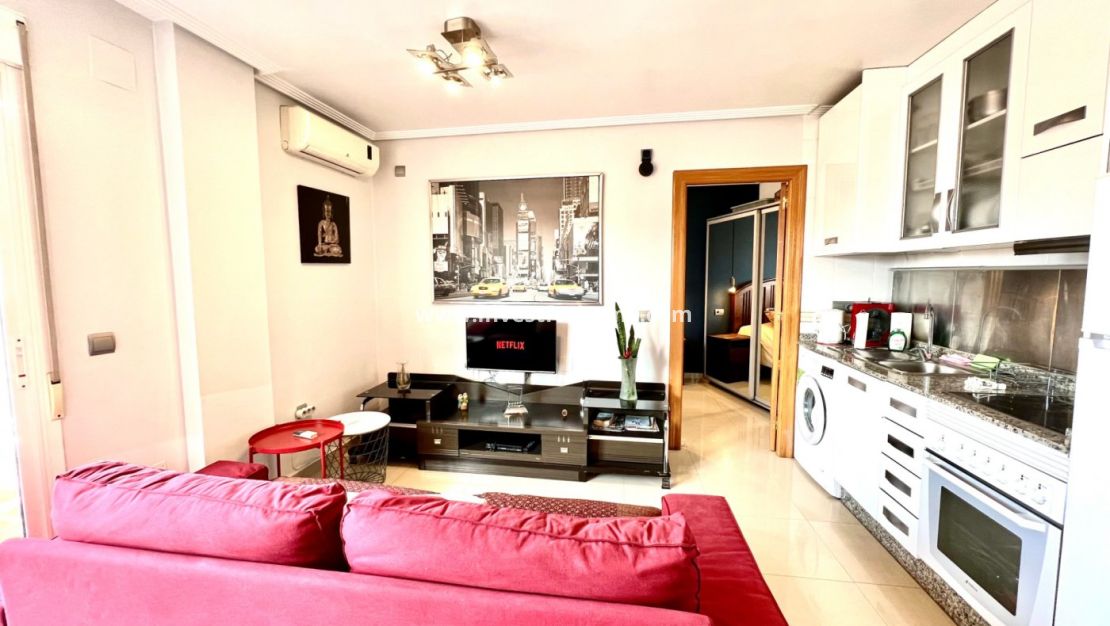 Sale - Penthouse - Torrevieja - Centro