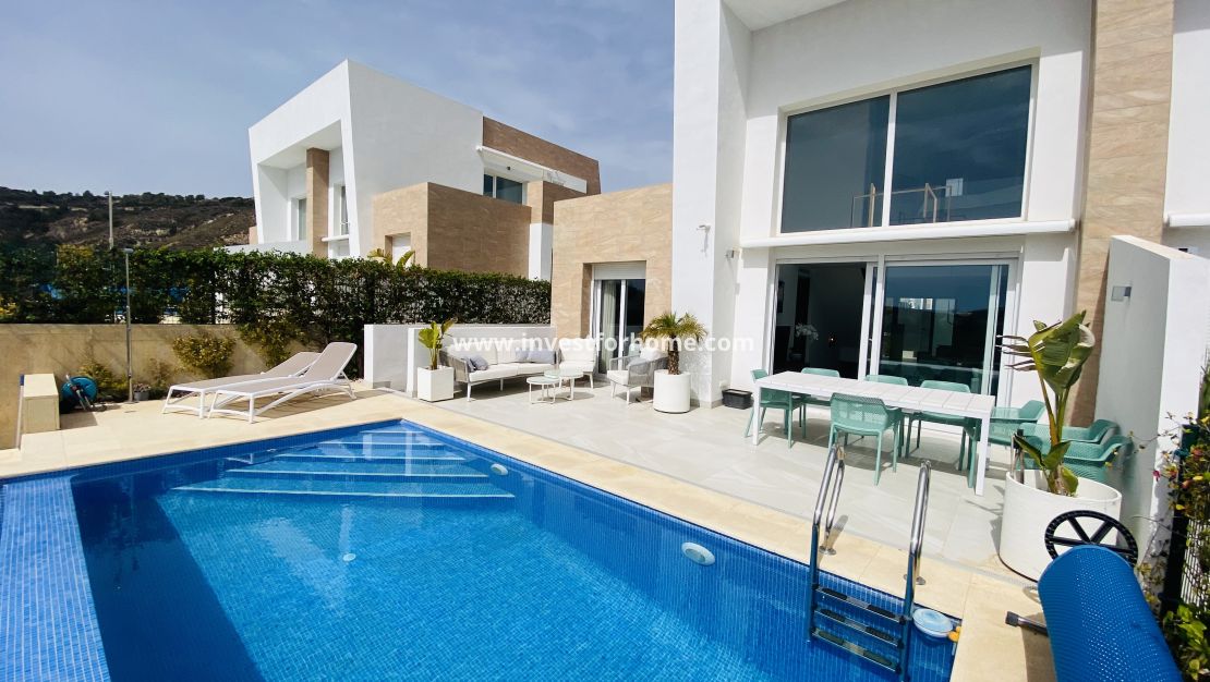 Sale - Villa - Algorfa - La Finca Golf