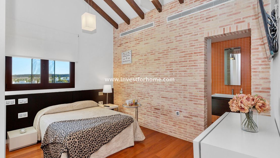 Sale - Villa - Algorfa - La Finca Golf