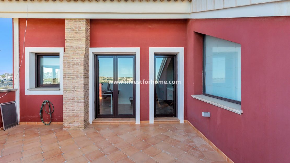 Sale - Villa - Algorfa - La Finca Golf