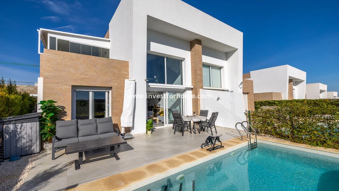 Sale - Villa - Algorfa - La Finca Golf