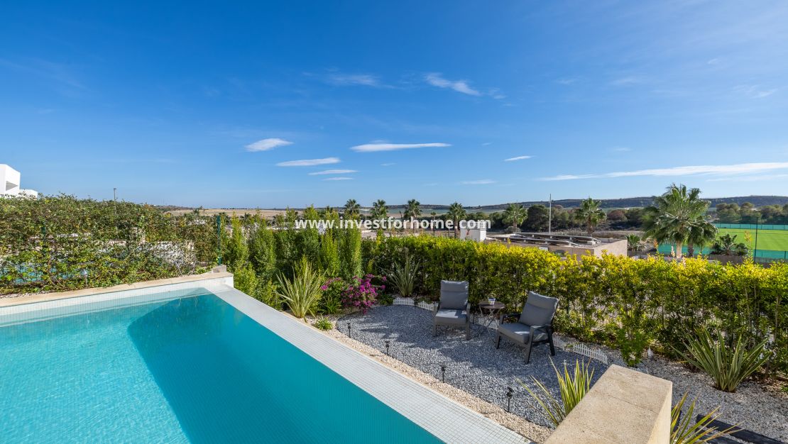 Sale - Villa - Algorfa - La Finca Golf