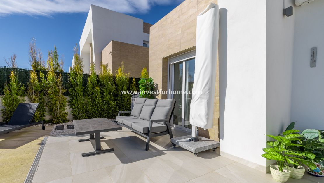 Sale - Villa - Algorfa - La Finca Golf