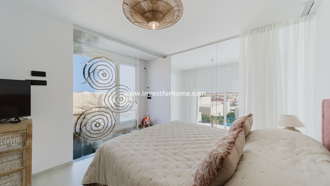 Sale - Villa - Algorfa - La Finca Golf