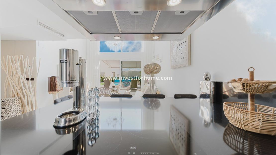 Sale - Villa - Algorfa - La Finca Golf