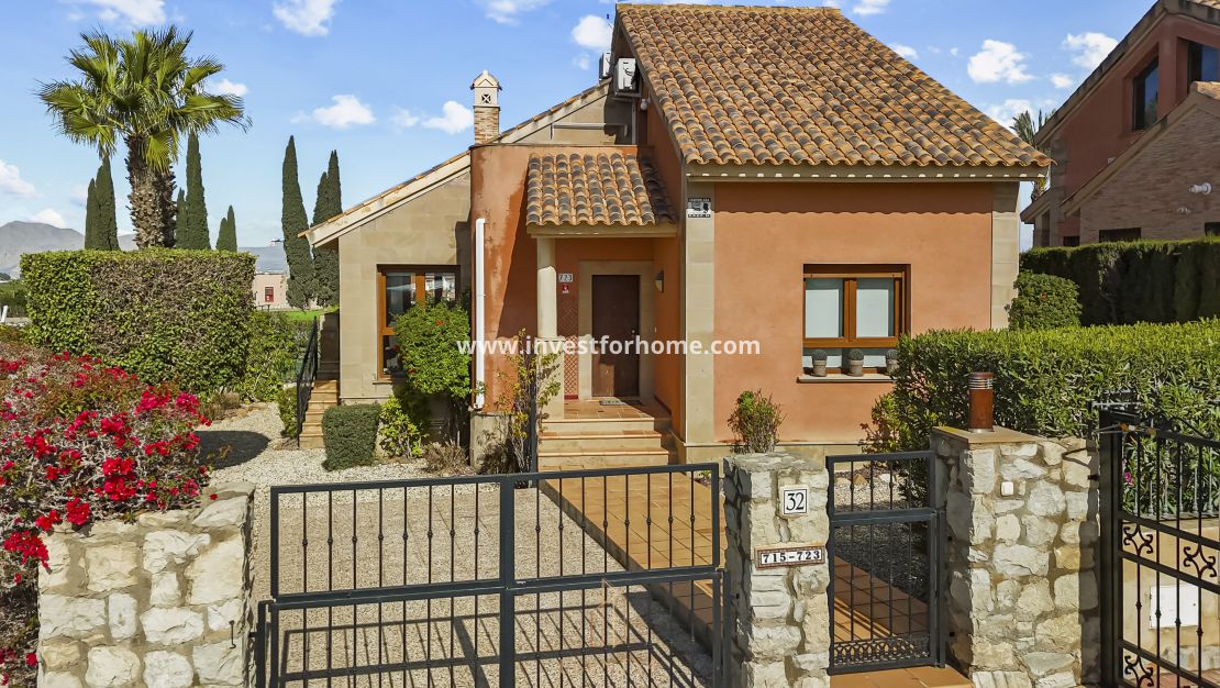 Sale - Villa - Algorfa - La Finca Golf