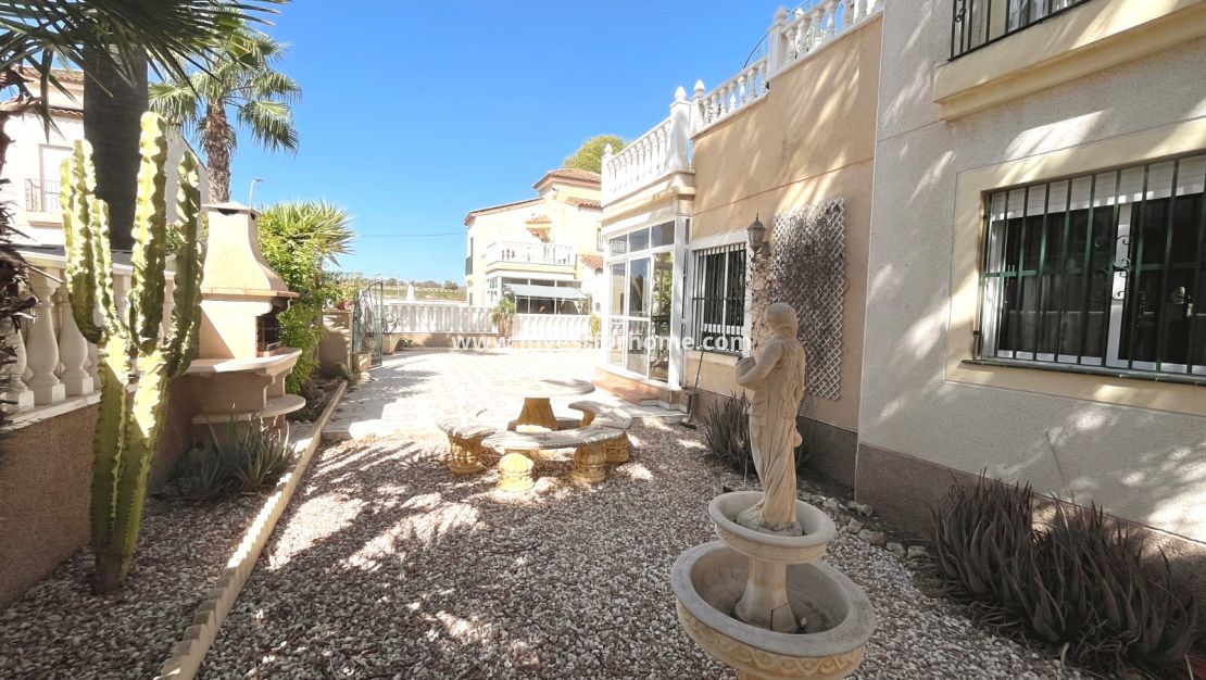Sale - Villa - Algorfa - Montebello