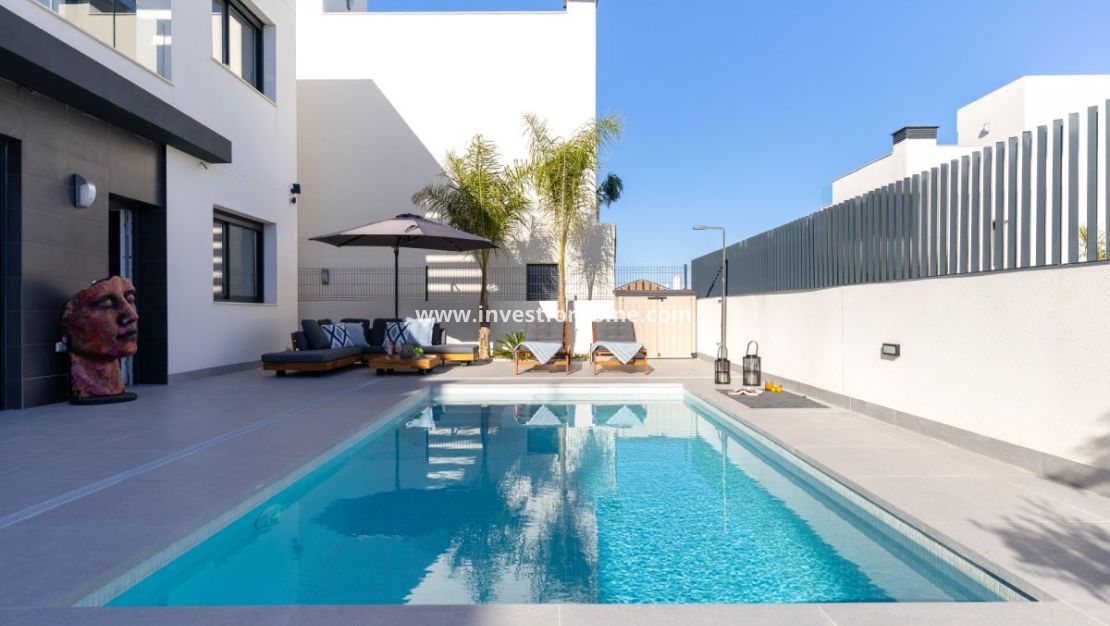 Sale - Villa - Algorfa