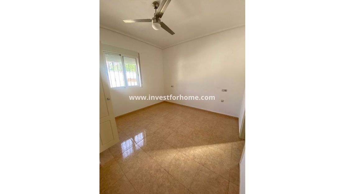 Sale - Villa - Catral - Costa Blanca