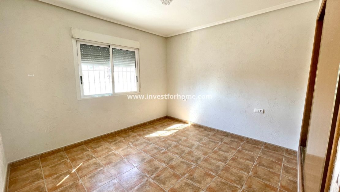 Sale - Villa - Catral - Costa Blanca