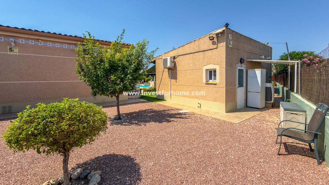 Sale - Villa - Catral - Costa Blanca
