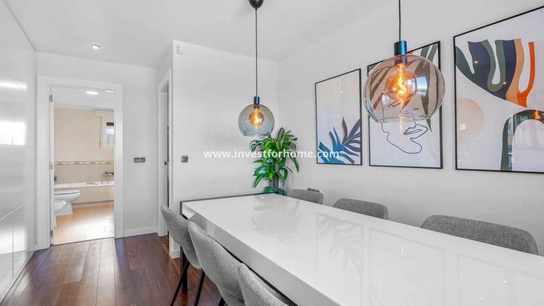 Sale - Villa - Ciudad De Las Comunicaciones - Costa Blanca