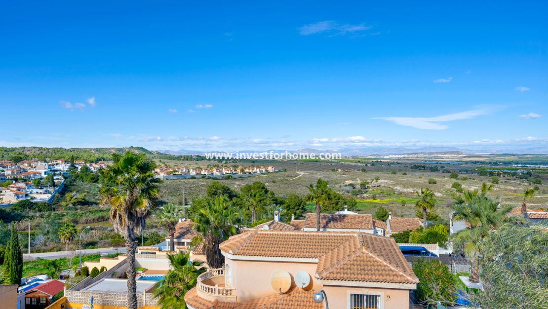 Sale - Villa - Ciudad De Las Comunicaciones - Costa Blanca
