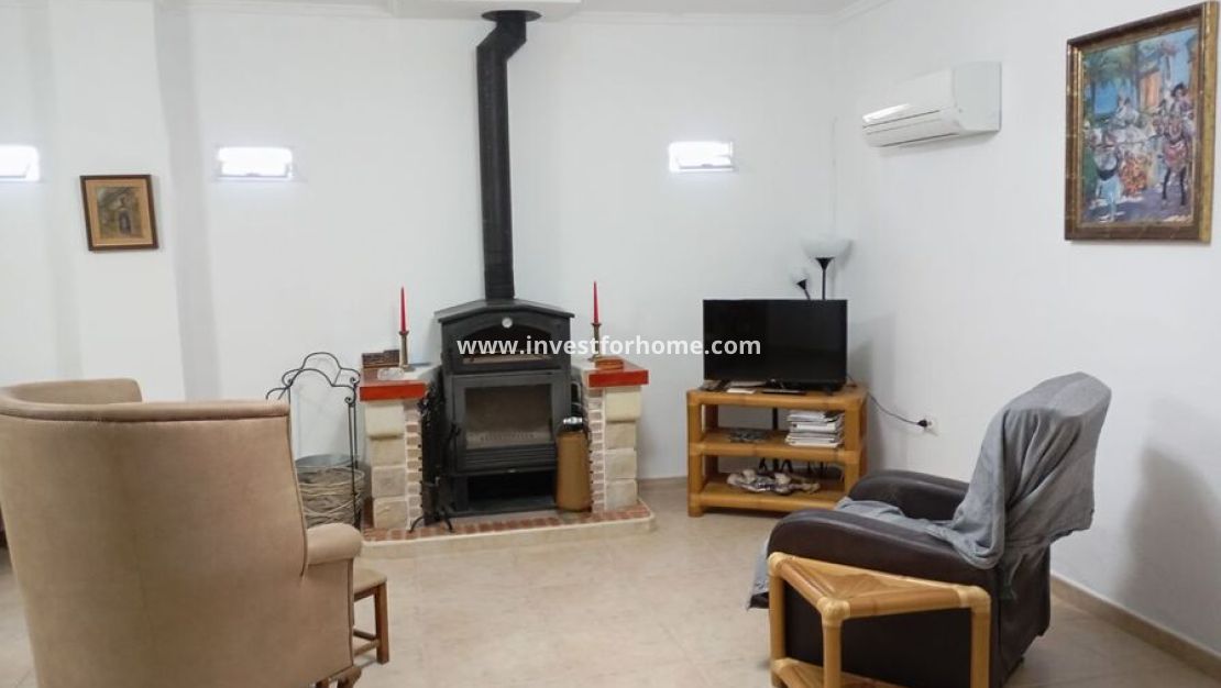 Sale - Villa - Daya Nueva - Costa Blanca