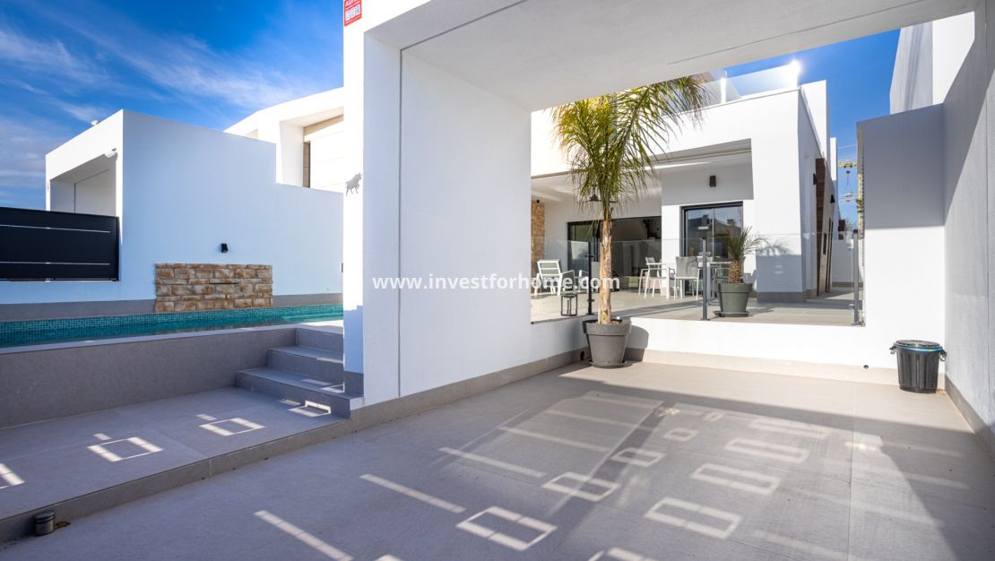 Sale - Villa - Dolores - Costa Blanca
