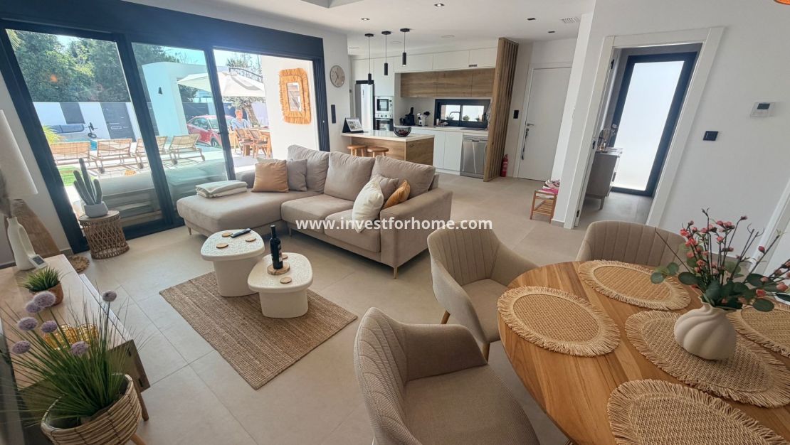 Sale - Villa - Dolores - Costa Blanca