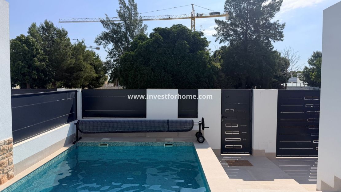 Sale - Villa - Dolores - Costa Blanca