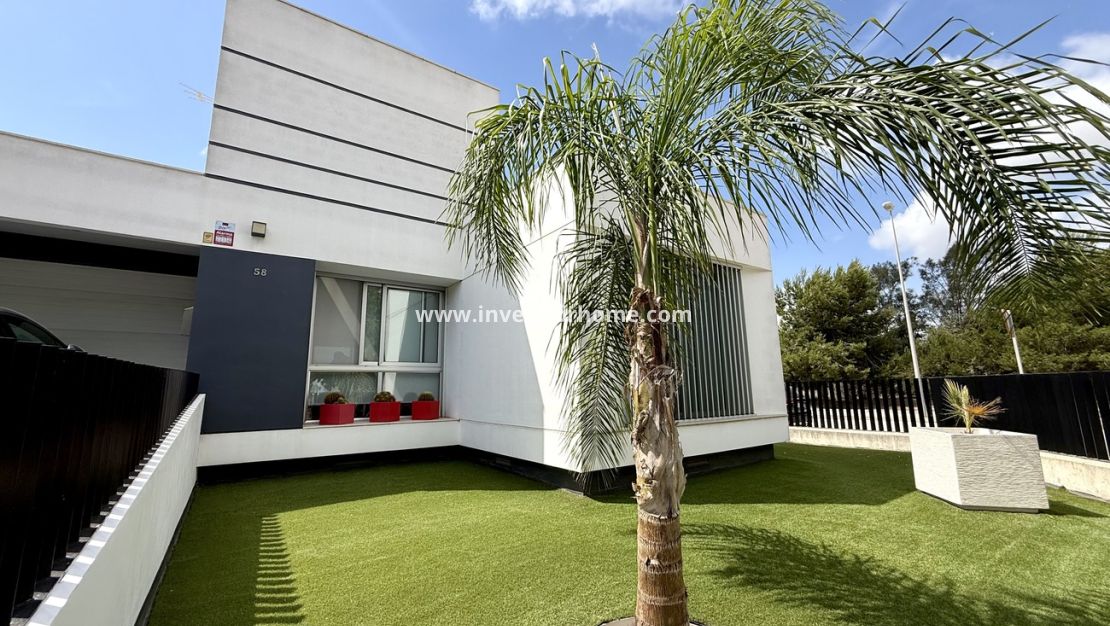 Sale - Villa - Dolores - Costa Blanca