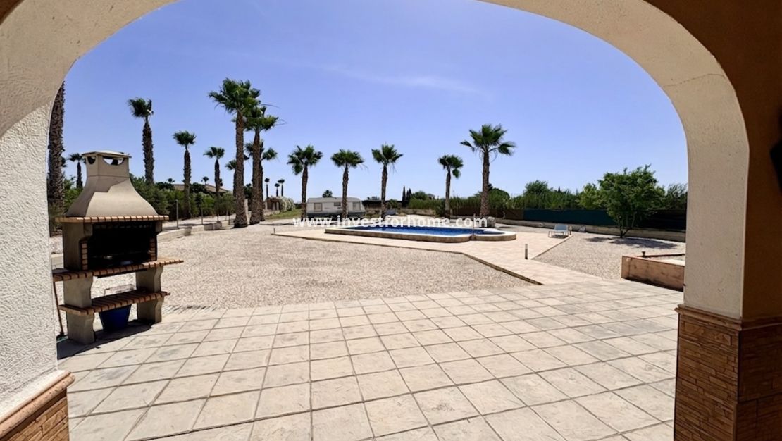 Sale - Villa - Dolores - Costa Blanca
