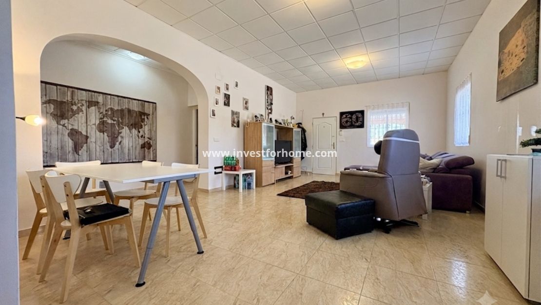 Sale - Villa - Dolores - Costa Blanca