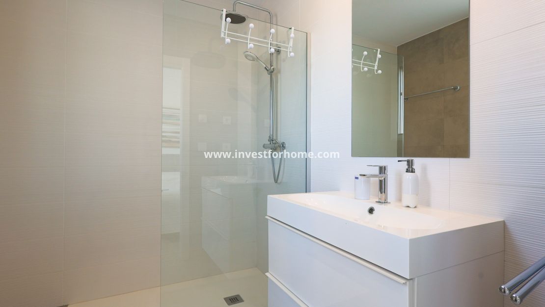 Sale - Villa - Dolores - Costa Blanca