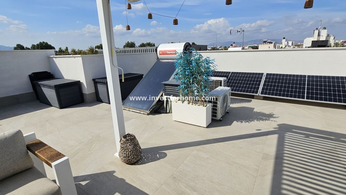 Sale - Villa - Dolores - Sector 4