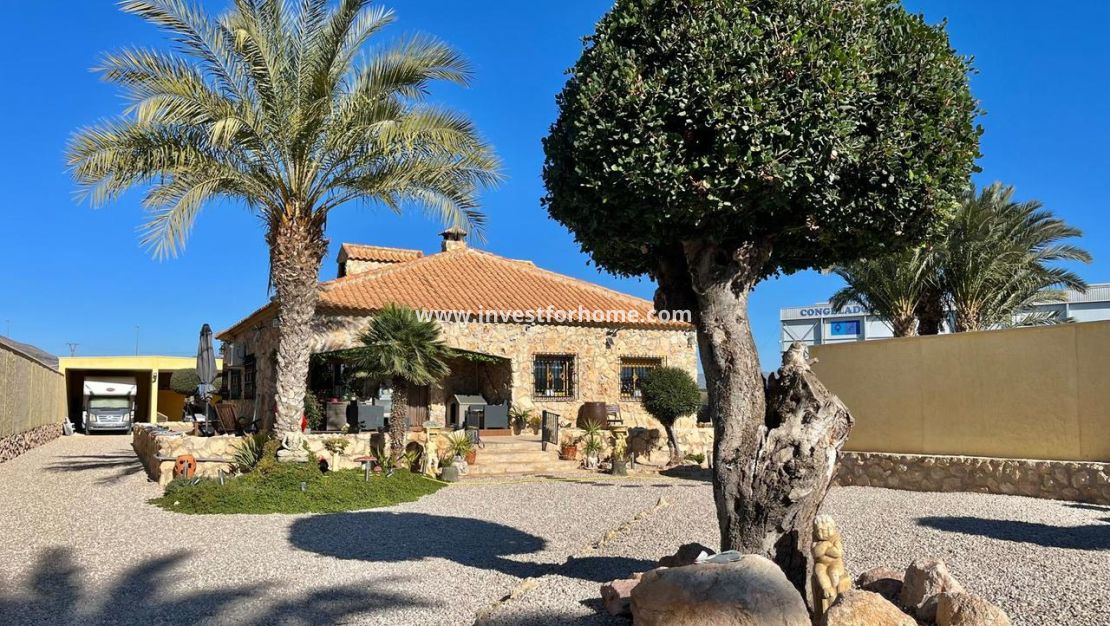 Sale - Villa - Fortuna - Inland