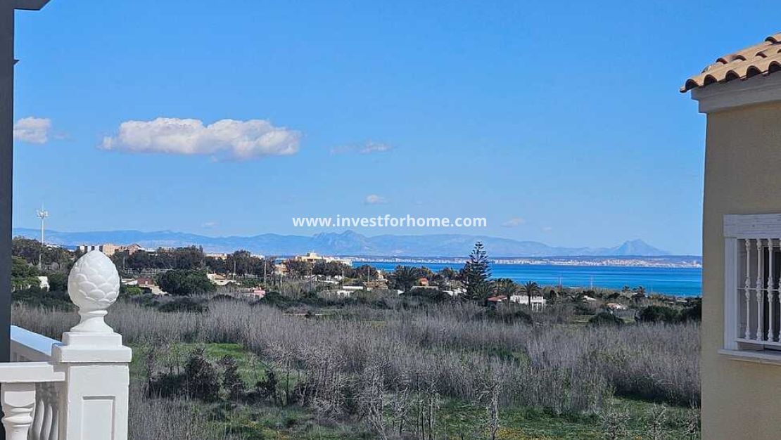 Sale - Villa - Guardamar del Segura - Campomar